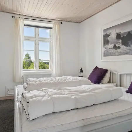 Large Near 別荘 トゥナー