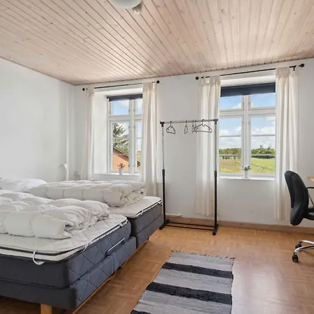 Large Near * トゥナー