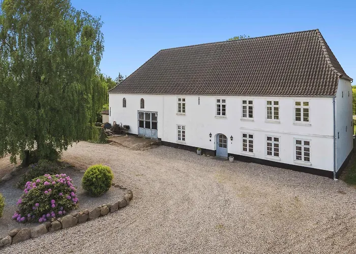 Ferienhaus Large Near