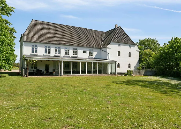 Ferienhaus Large Near *